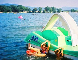 Kemp Perla pri hoteli Perla [Zvětšit - nové okno]