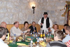 Zádielský salaš a vinný sklípek rodiny Verešovců [Zvětšit - nové okno]